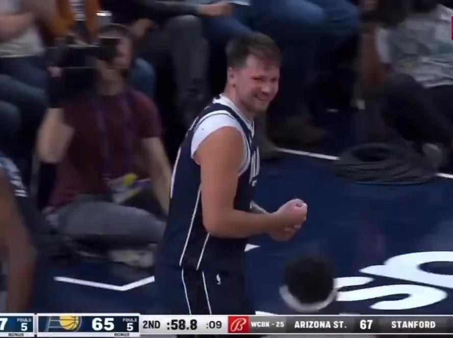 痛😣东媒：哈利父亲与东契奇握手不收力 是否故意伤害卢卡？