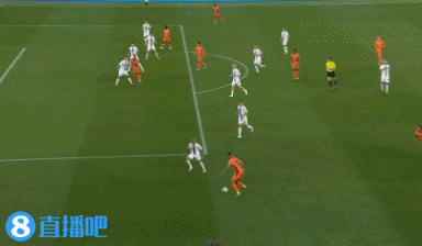 加克波挑传后点，邓弗里斯包抄破门